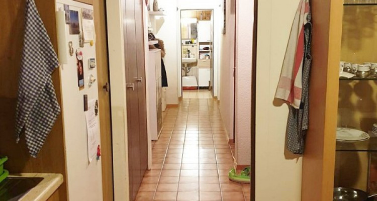 Charmant appartement de 3 pièces / 2 chambres / 1 salle de bain  image 1