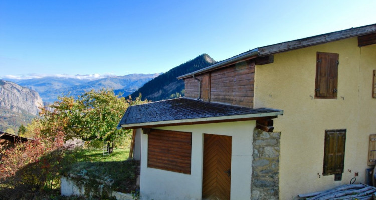 Chalet mitoyen à rénover au Mayens-de-Chamoson avec une magnifique vue  image 4