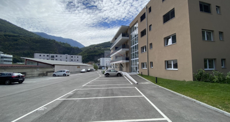 A Aproz-Sion, 1 place de parking extérieure à louer image 2