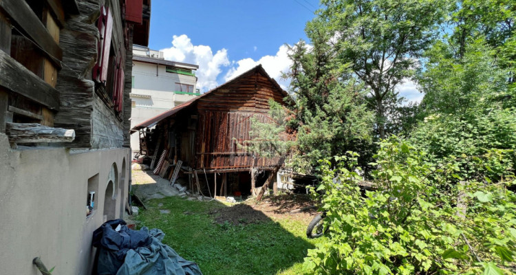 Maison de village multi-appartements à rénover + grange / raccard au coeur du village (Val dHérens) image 7