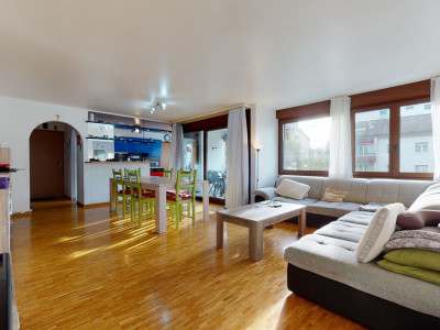 Bel appartement avec balcon - travaux de rénovation en février 2024 image 2