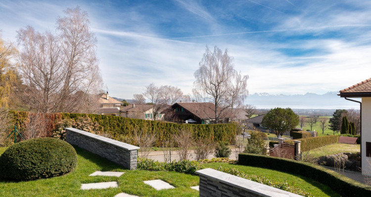 Charmante villa individuelle avec vue sur le lac, les Alpes et le Jura image 5