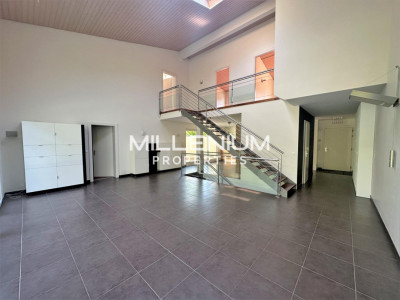 Belle villa mitoyenne avec piscine au Grand-Saconnex. image 2