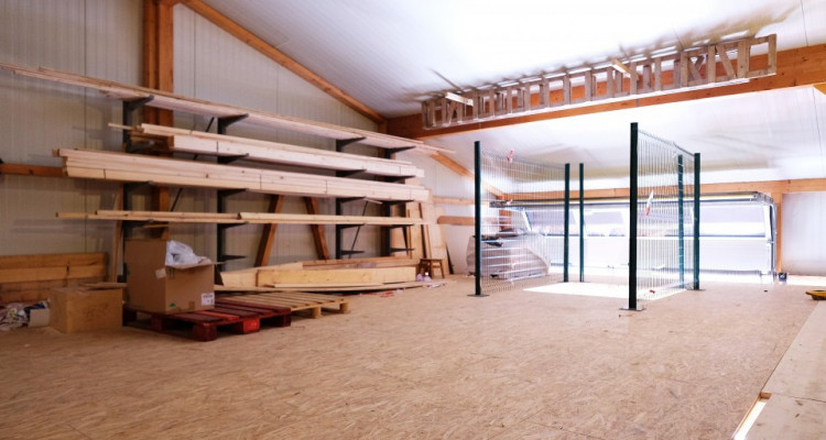 PPE 3 lots - Local/atelier - Halle industrielle  + grand bureau  image 1