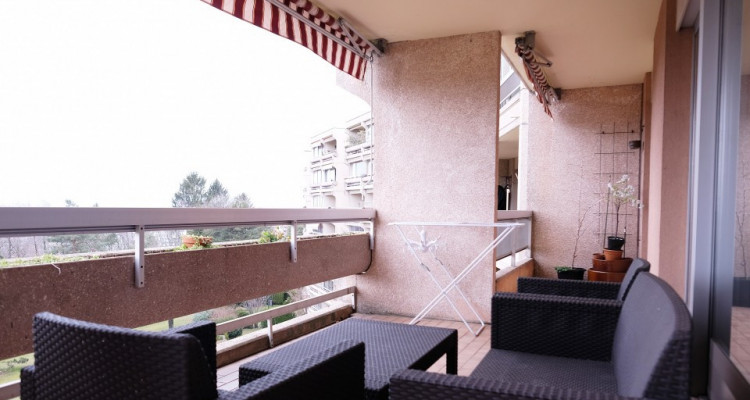 Magnifique 5,5p // 4 chambres // 2 SDB // Balcon - calme image 4