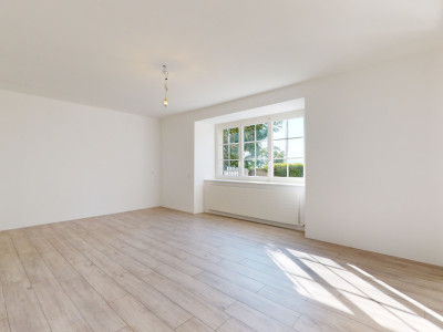 Magnifique appartement avec jardin dans lancien château ! image 6