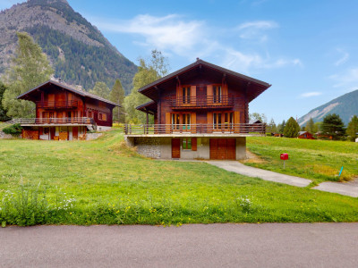 Havre de paix au coeur des montagnes - chalet 6,5 pièces image 2