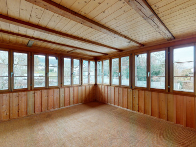 Einseitig angebautes Einfamilienhaus mit Einliegerwohnung image 2