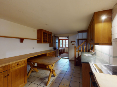 Einseitig angebautes Einfamilienhaus mit Einliegerwohnung image 8