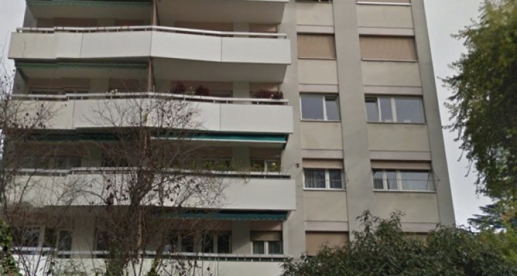 Bel appartement de 1.5 pièces situé à Champel. image 1
