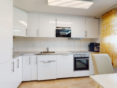 Modernisiertes 5.5-Zimmer Reihenmittelhaus image 5