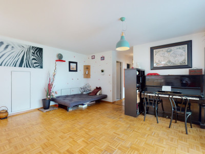 A saisir : Proche de toutes commodités avec vue sur la Thielle ! image 8