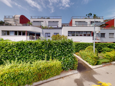 A saisir : Proche de toutes commodités avec vue sur la Thielle ! image 12