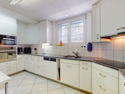 Einzigartiges Einfamilienhaus mit Aufzug und tollem Garten image 4