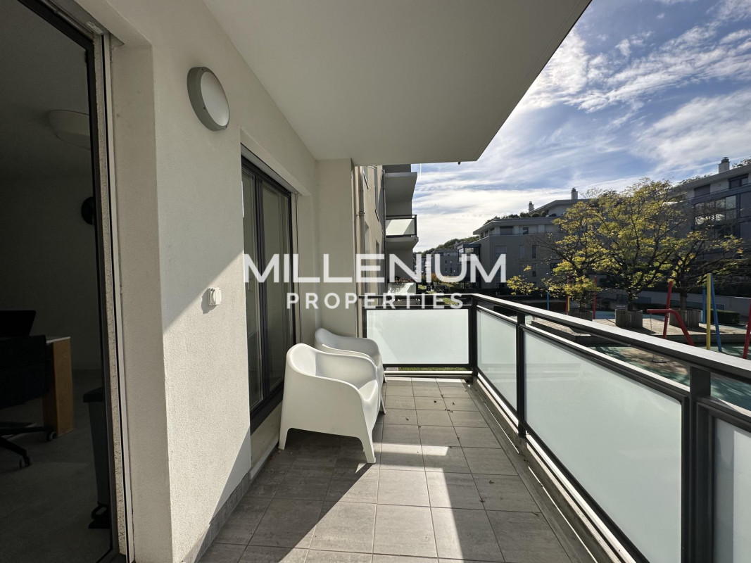 Bel appartement situé au calme à Chambésy 4.5 rooms 117 m2 in Pregny