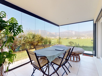 Magnifique appartement contemporain avec véranda et jardin! image 3