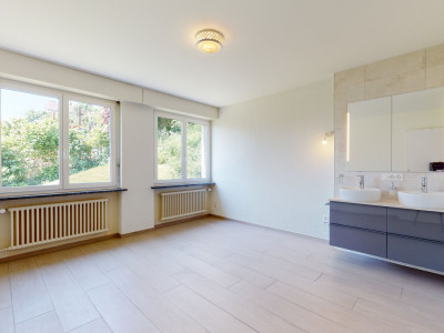 Helle Wohnung mit Balkon und Aussicht, VERKAUFT MIT ADDITIONAL STUDIO image 7