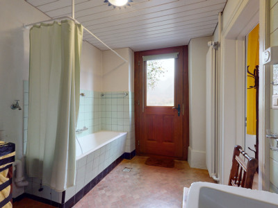 Charmante maison individuelle avec très jolie vue, à rénover image 11