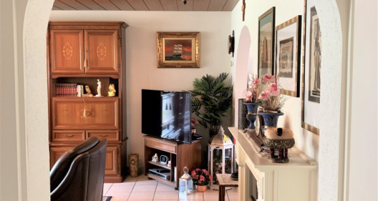 grosszügige 4.5 Zimmer Wohnung an bester Lage image 7