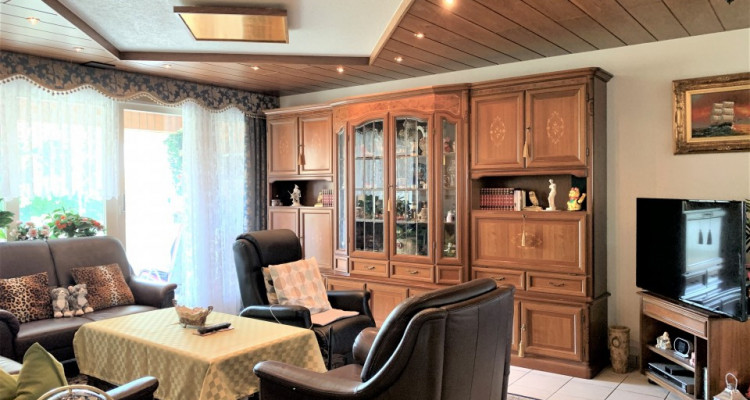 grosszügige 4.5 Zimmer Wohnung an bester Lage image 9