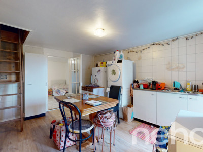 Maison avec 1 local commercial à transformer et 1 appartement rénové ! image 7