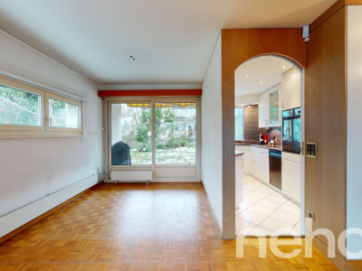 5.5-Zimmer Reiheneckhaus mit fantastischer Aussicht ins Grüne image 2