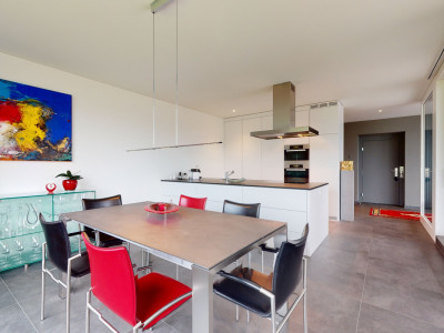 Neuwertige 5.5-Zimmer-Attikawohnung mit Sicht ins Grüne image 5