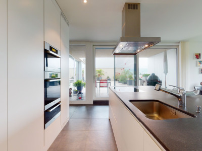 Neuwertige 5.5-Zimmer-Attikawohnung mit Sicht ins Grüne image 6