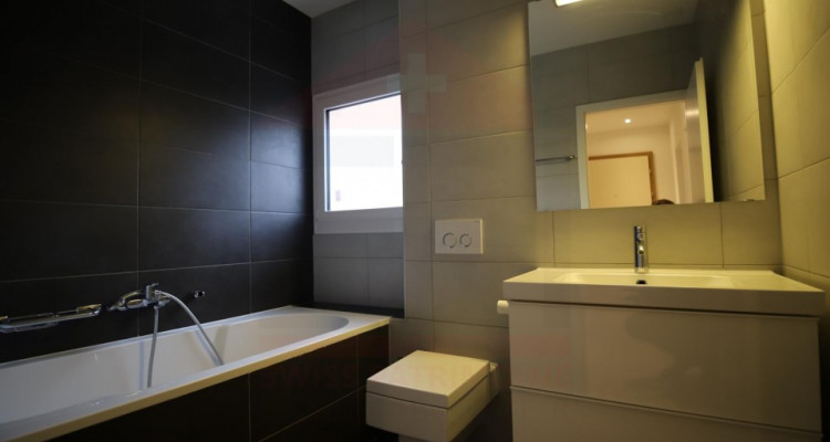 Bel Appartement MINERGIE de 5 pièces avec 102 de jardin image 11