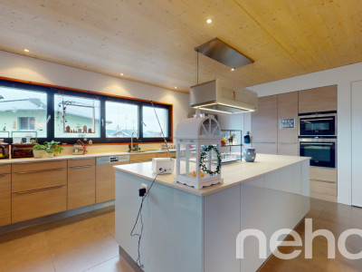 Sonniges Familienparadies mit viel Umschwung  image 3