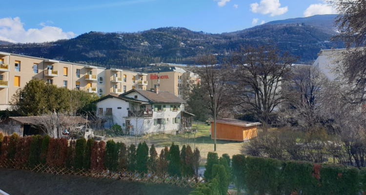 Appartement 2 ½ pièces moderne avec terrasse, meublé, Champsec, Sion image 1