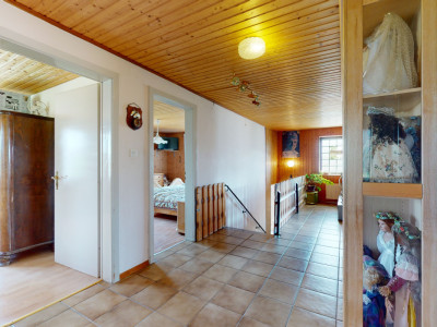 Spacieuse maison avec jardin, vue, et magnifique potentiel (à rénover) image 10