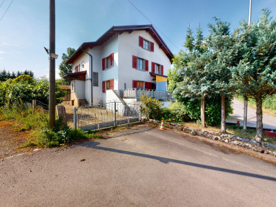 Spacieuse maison avec jardin, vue, et magnifique potentiel (à rénover) image 12