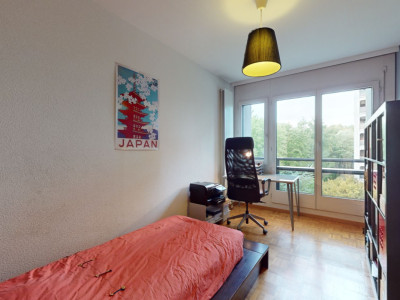 A few steps from Trembley park in the UN district image 6