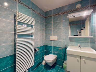 A few steps from Trembley park in the UN district image 8