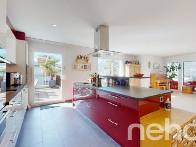 Grosse Wohnung mit privater XXL Dachterrasse und Seesicht image 2