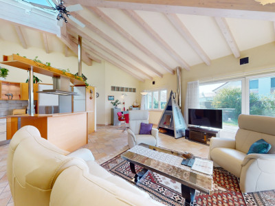 Rare à la vente : Maison individuelle avec garage intégré! image 5