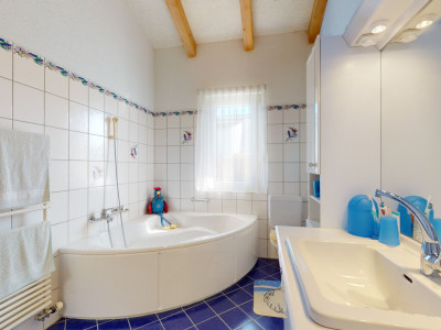 Rare à la vente : Maison individuelle avec garage intégré! image 9